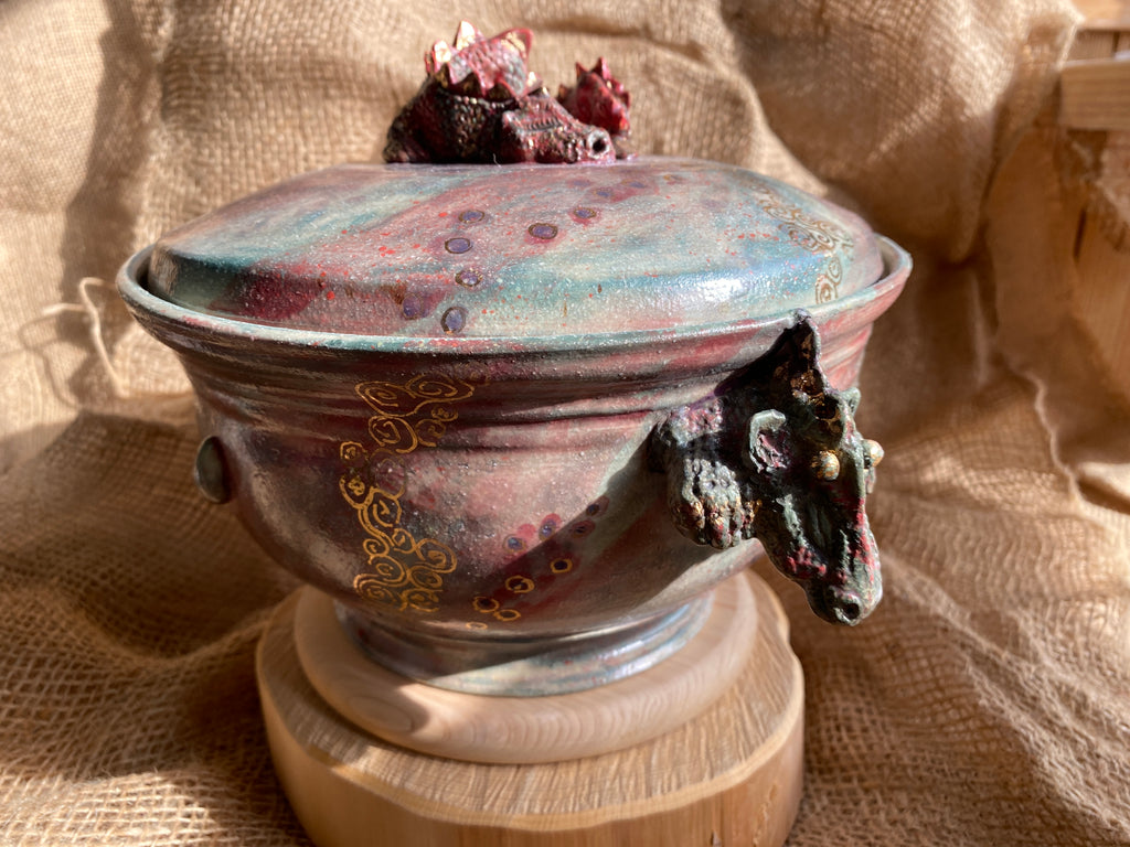A Dragon pot