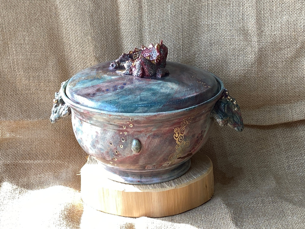 A Dragon pot