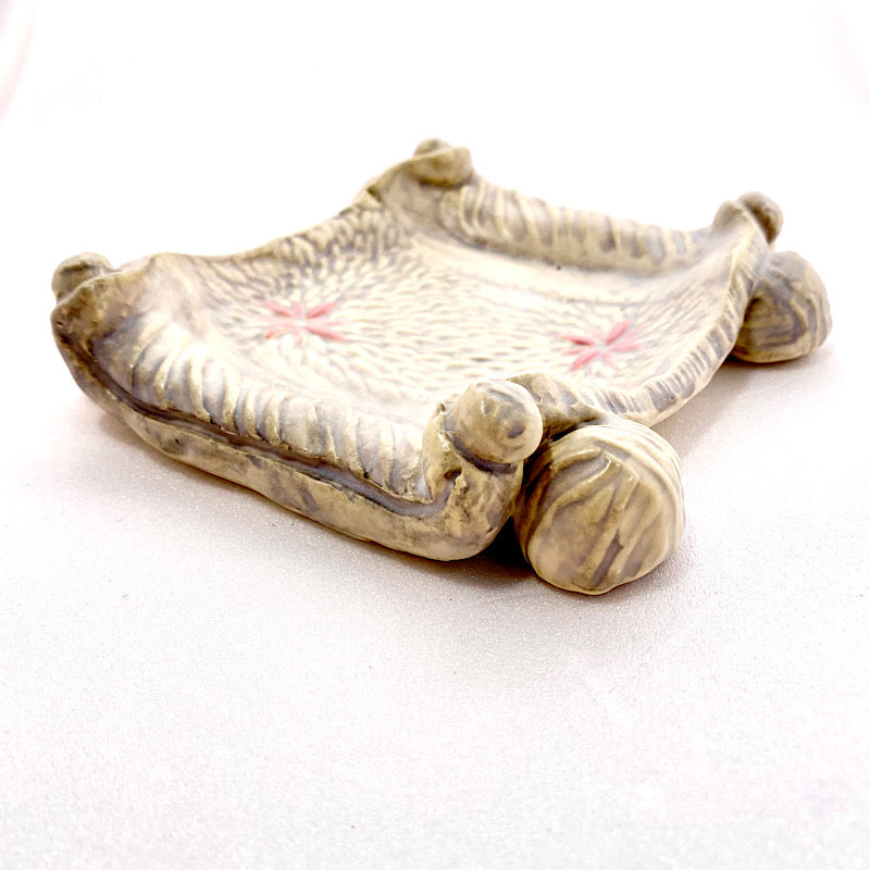 A presentation plate/ vessel