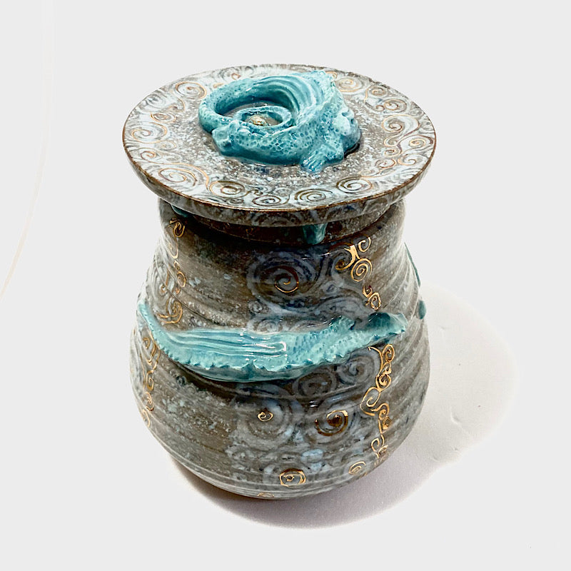 An Urn with dragons