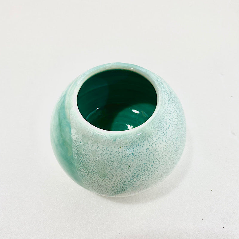A Vase , medium size.