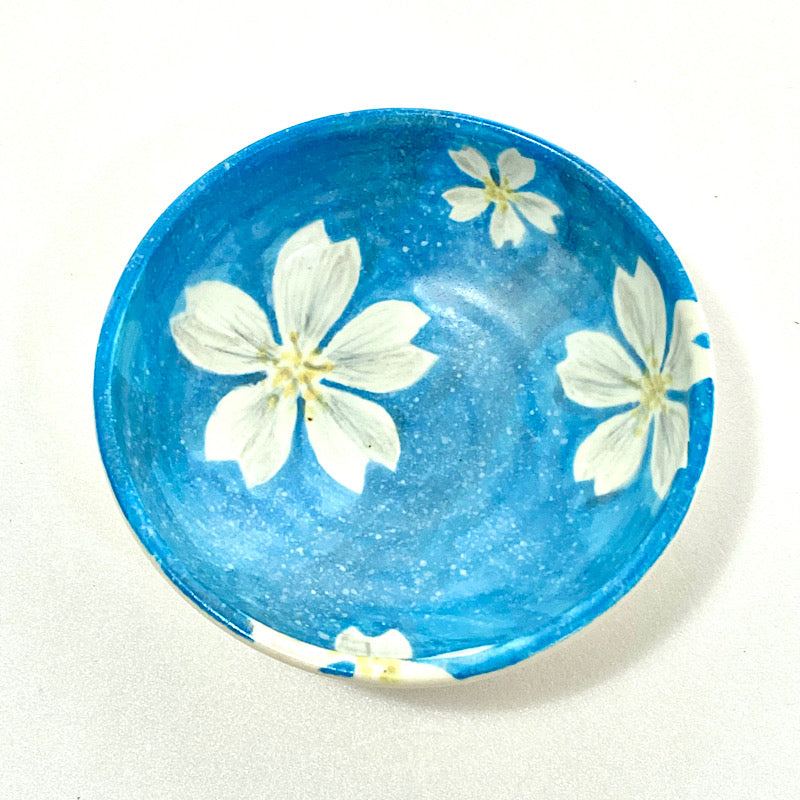 A white Sakura bowl
