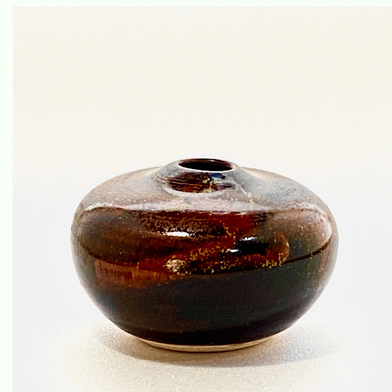 A perfect small vase